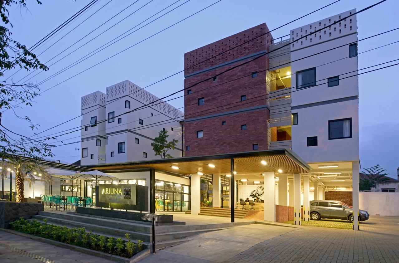 Arjuna Hotel Batu City Εξωτερικό φωτογραφία