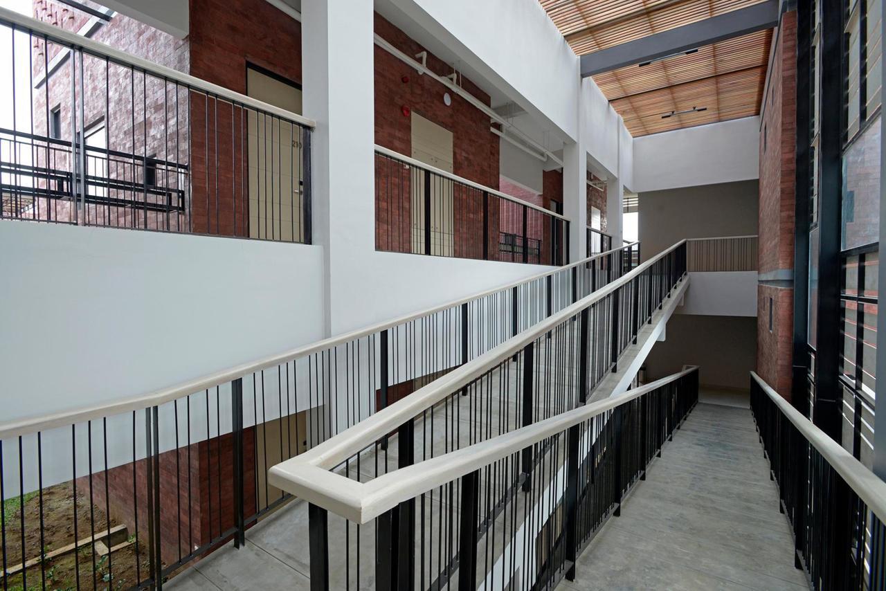 Arjuna Hotel Batu City Εξωτερικό φωτογραφία